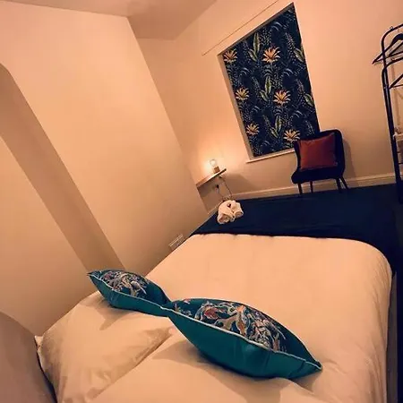 Skylinesairbnb Stoke-on-Trent Exterior foto