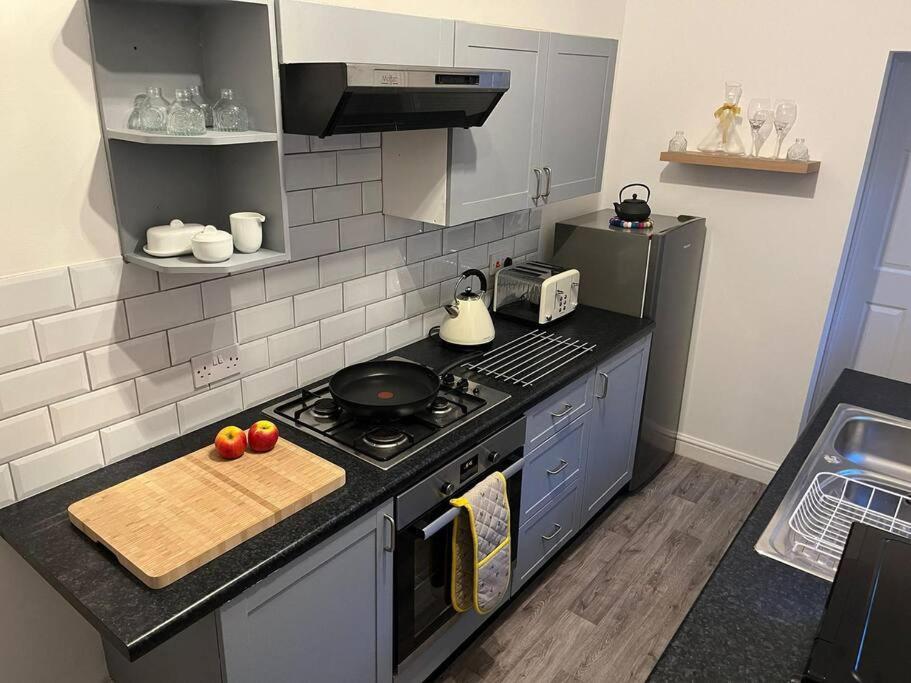 Skylinesairbnb Stoke-on-Trent