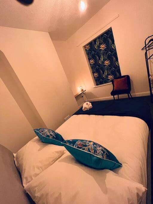 Skylinesairbnb Apartment
