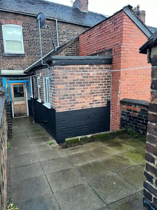 Skylinesairbnb Stoke-on-Trent