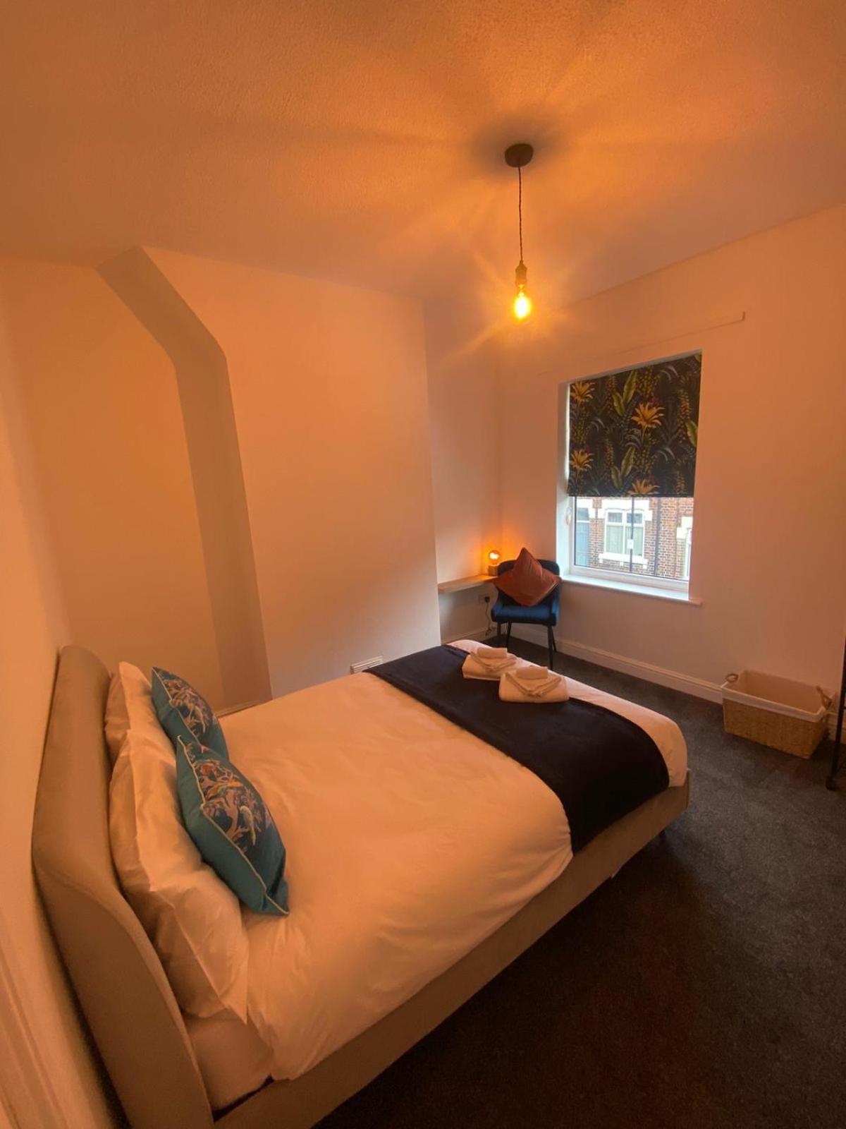 Apartment Skylinesairbnb Stoke-on-Trent