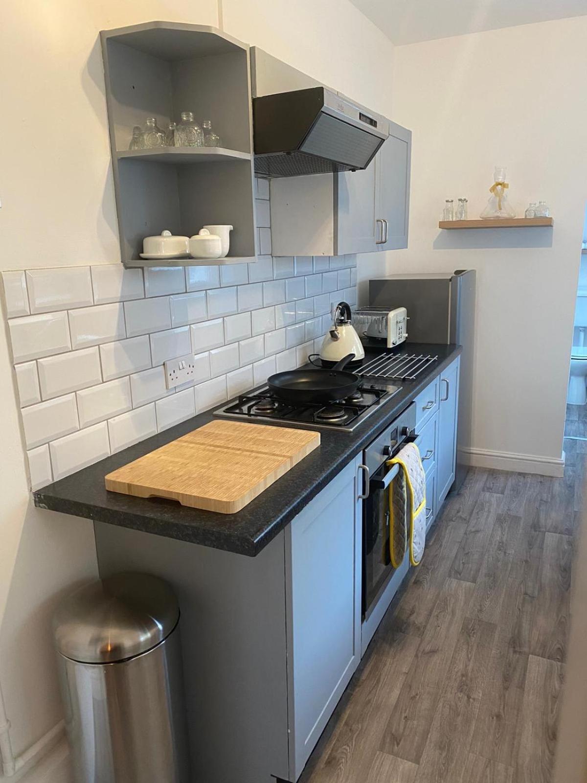 Skylinesairbnb Apartment *